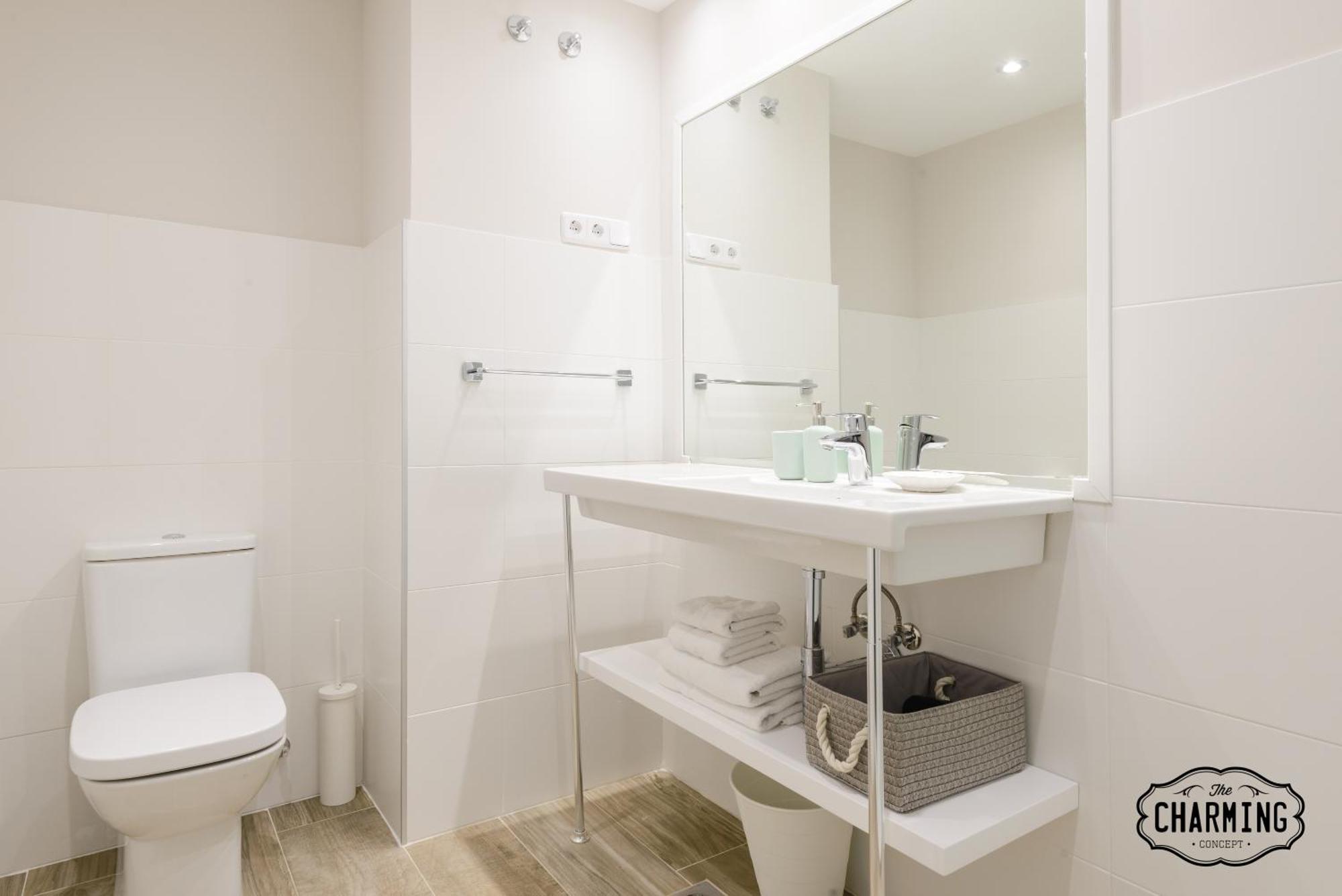 Charming Eurobuilding 2 Terrace Exclusive - Plaza De Parking Apartment Madrid Bagian luar foto