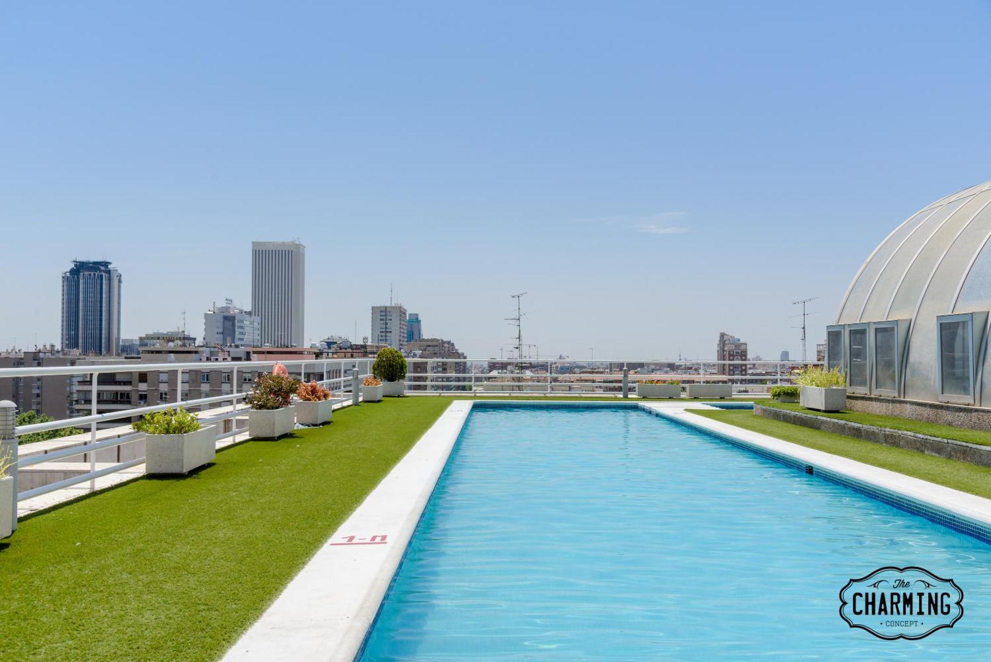Charming Eurobuilding 2 Terrace Exclusive - Plaza De Parking Apartment Madrid Bagian luar foto