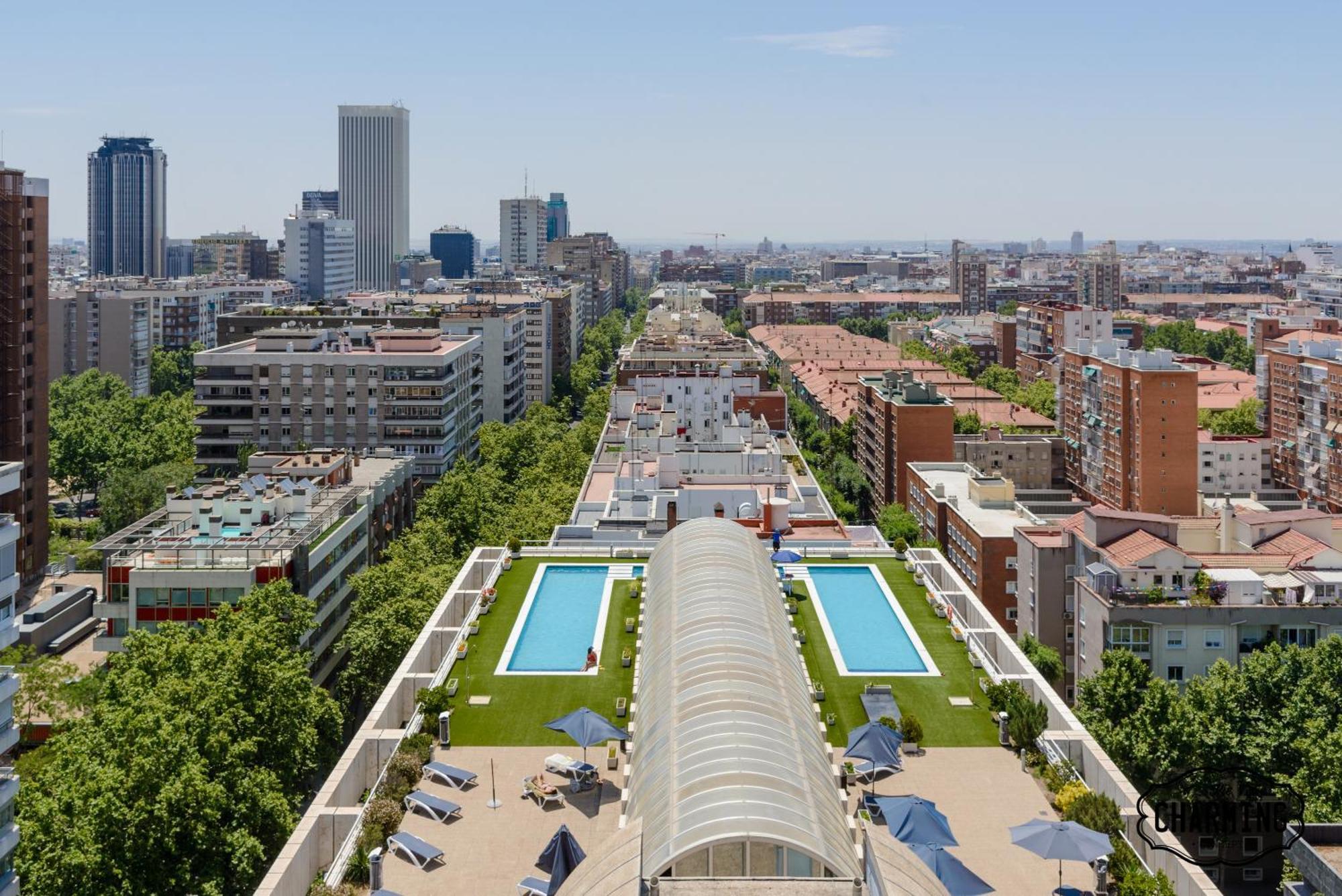 Charming Eurobuilding 2 Terrace Exclusive - Plaza De Parking Apartment Madrid Bagian luar foto