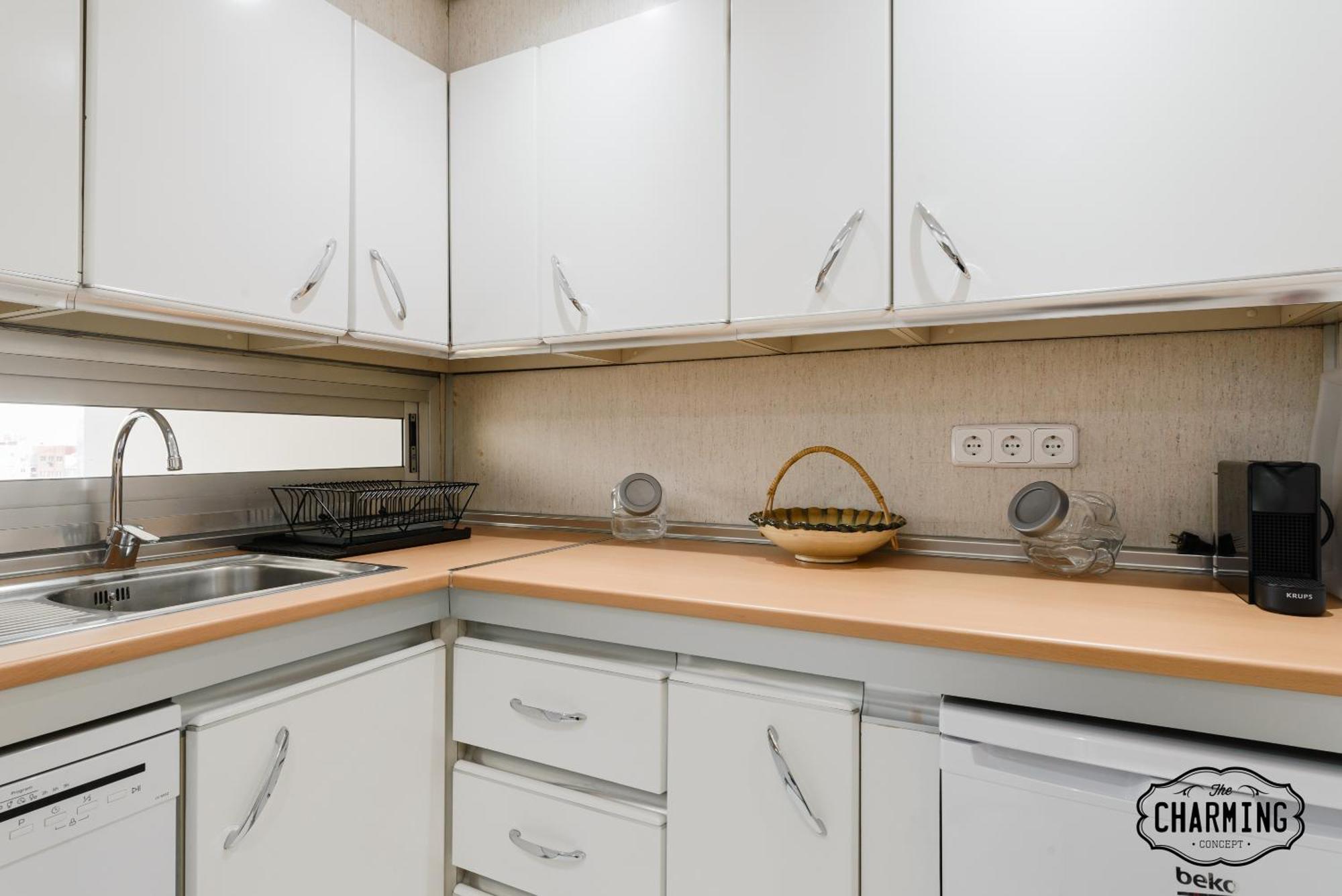 Charming Eurobuilding 2 Terrace Exclusive - Plaza De Parking Apartment Madrid Bagian luar foto